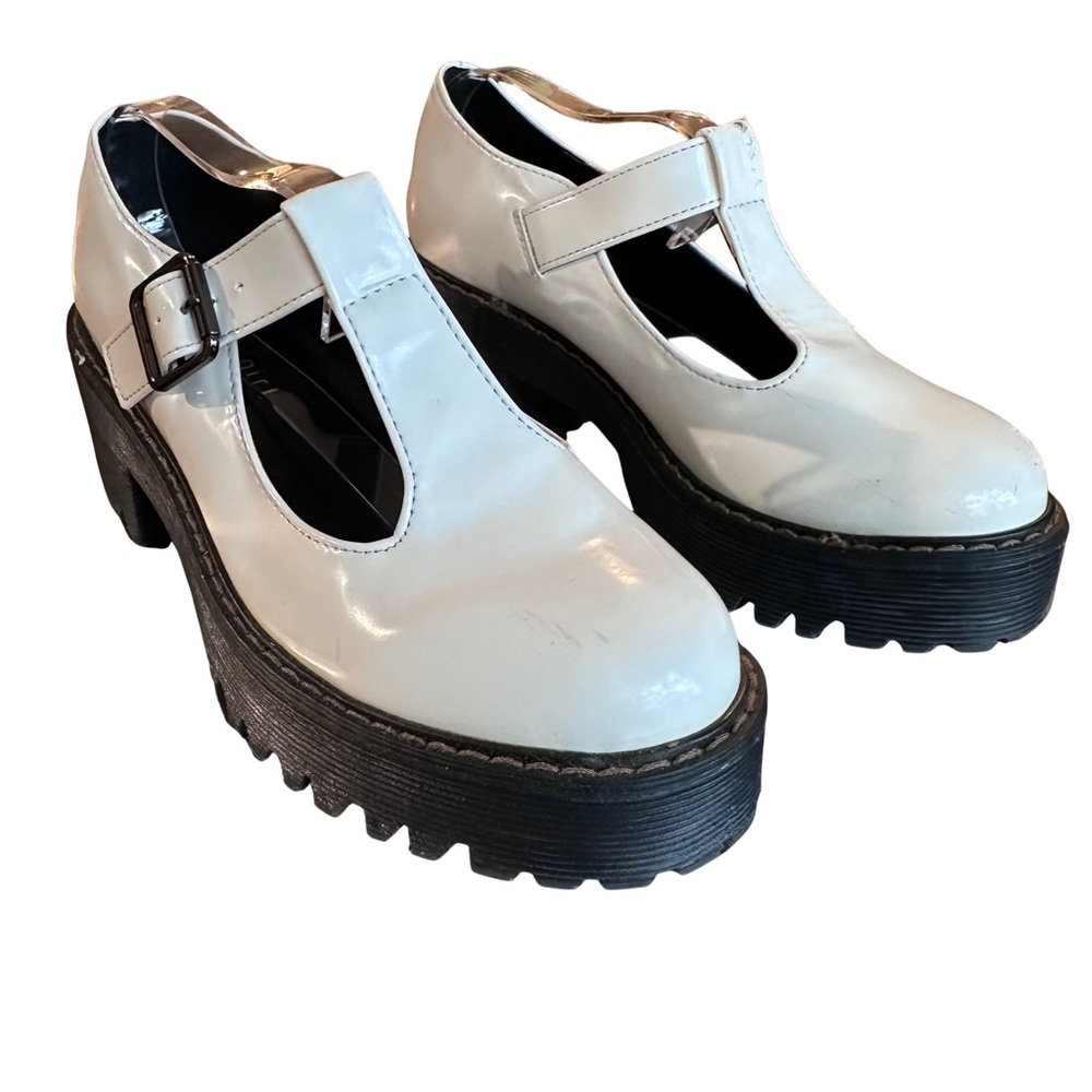 Steve Madden White Platform Mary Jane Shoes
